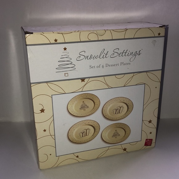 Russ Berrie Snowlit Settings Whimsical Set Dessert Luncheon Christmas Plates - Picture 12 of 13